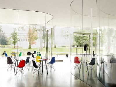 Ghế nhựa Eames