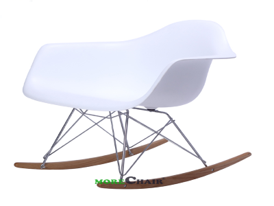 Cá tính hơn với mẫu ghế Eames phòng khách